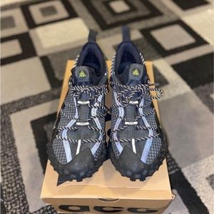 Nike ACG Mountain Fly low GTX SE